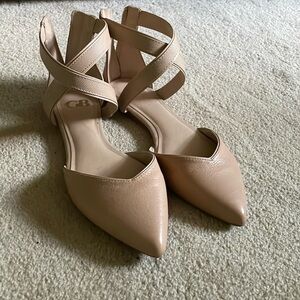 Gianni Bini pointed toe flats
